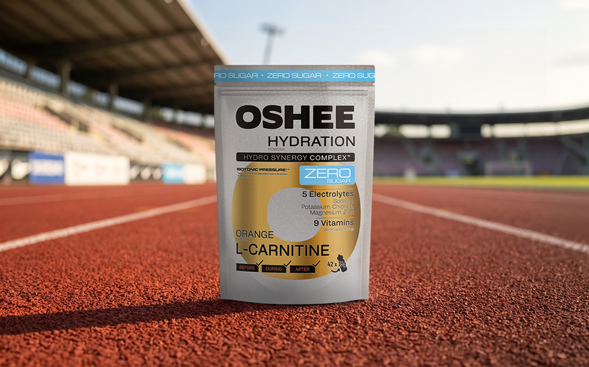 oshee l-karnityna zero na tle bieżni stadionu do biegania